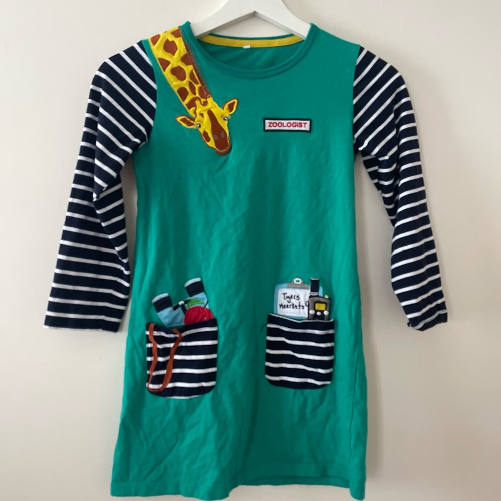 Striped Sleeve Giraffe Appliqué Kids Dress